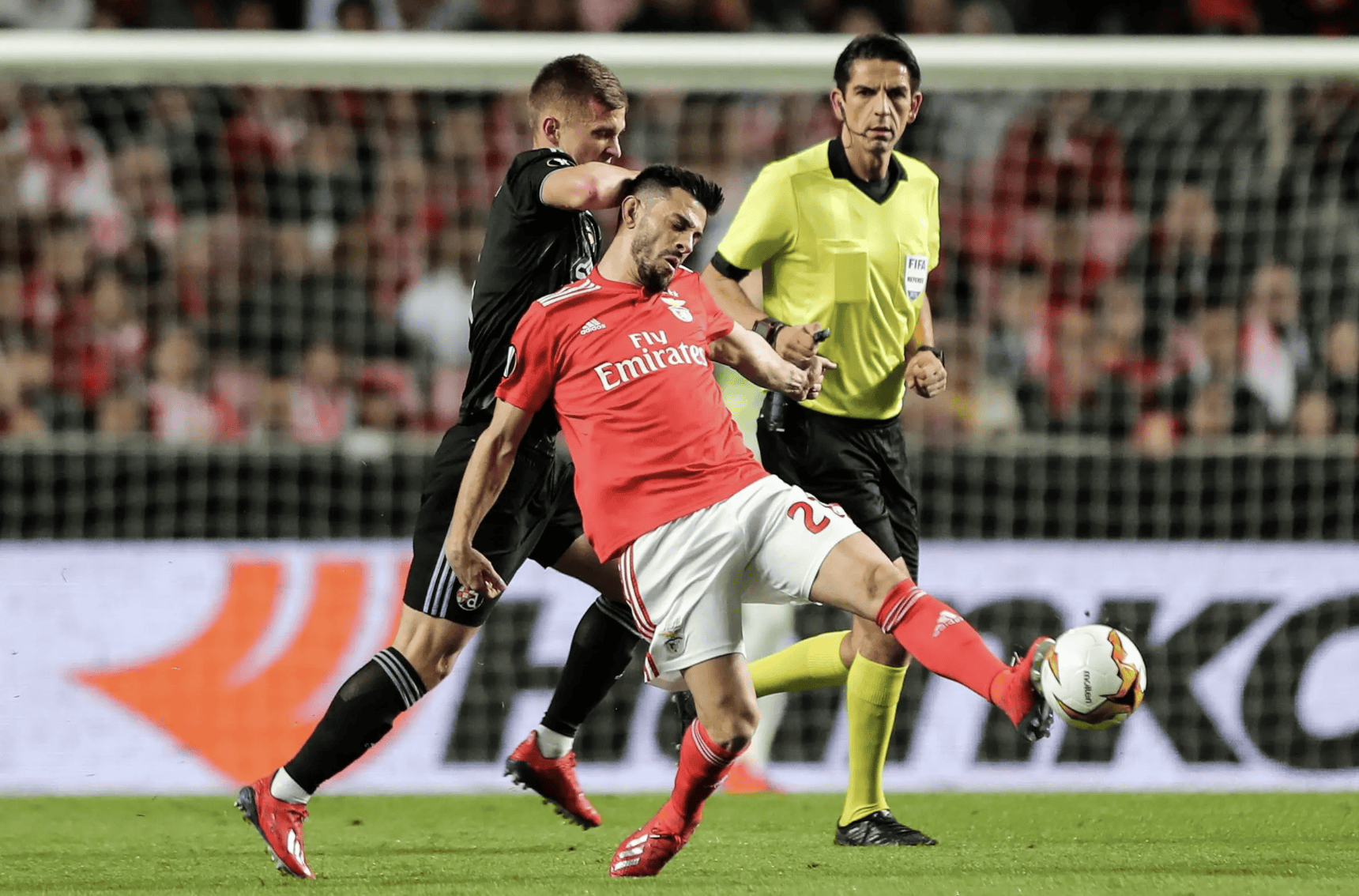 开云官方登录 - 葡超集结日走向成谜，休斯敦火箭临场应变，球迷炸锅，球探报告显示潜力