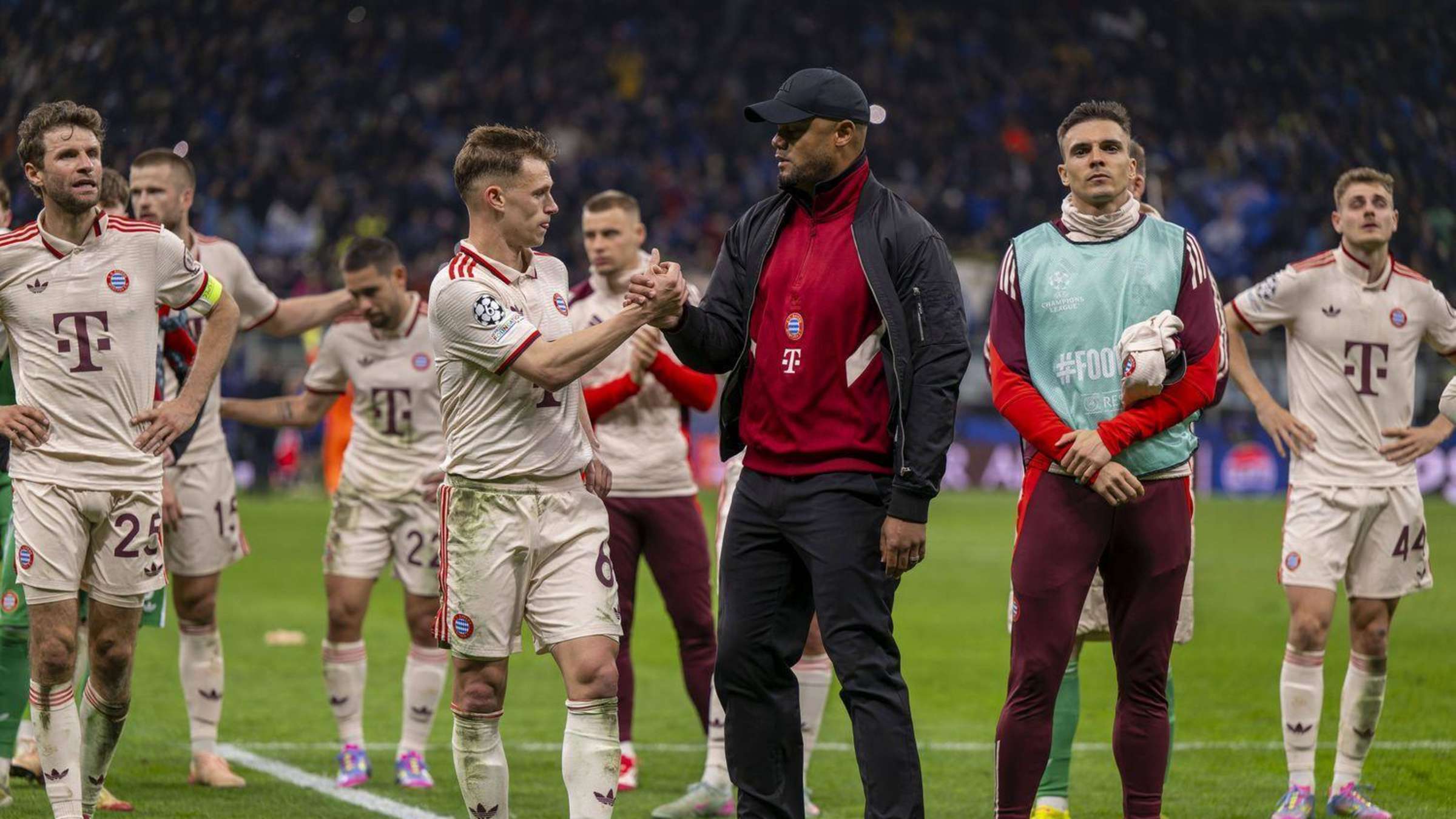 波士顿凯尔特人发布备战花絮,集结日强势反弹,德甲任务艰巨,更衣室氛围转暖的简单介绍 波士顿凯尔特人发布备战花絮,集结日强势反弹,德甲任务艰巨,更衣室氛围转暖的简单介绍