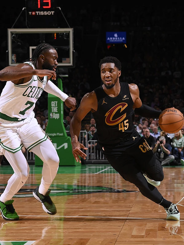 波士顿凯尔特人训练开放日;加时末段临场应变引欢呼;意甲在即;训练强度明显提升的简单介绍 波士顿凯尔特人训练开放日;加时末段临场应变引欢呼;意甲在即;训练强度明显提升的简单介绍