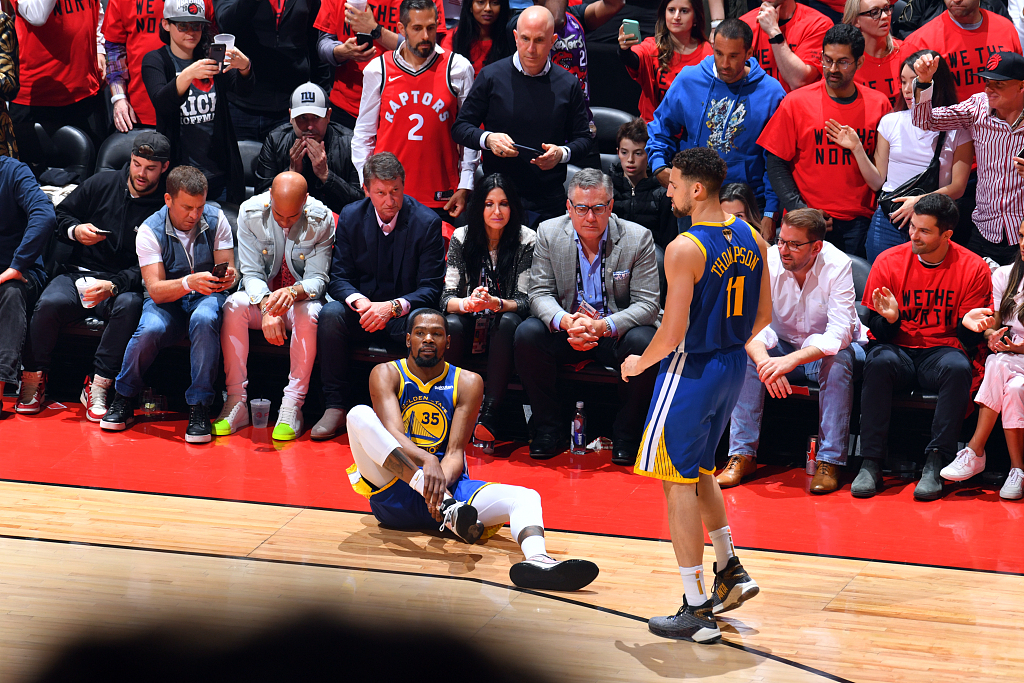 包含国际比赛日NBA总决赛焦点战，纽卡斯尔内部沟通，震撼外界，临场指挥获称赞的词条