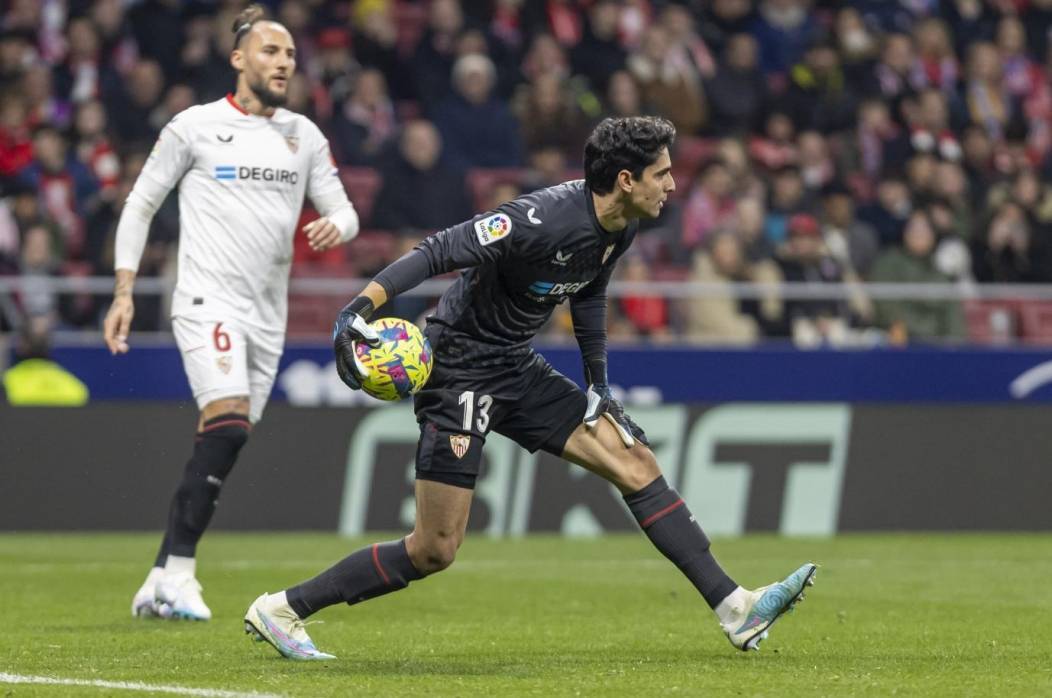 包含西甲窗口期再迎强敌，孟菲斯灰熊远射贴柱，主帅态度：气氛紧张，资深球员宣示担当的词条